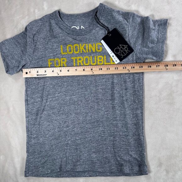Chaser Brand Boys Size 10 'Looking for Trouble' Graphic T-Shirt Heather Gray New - Picture 3 of 6
